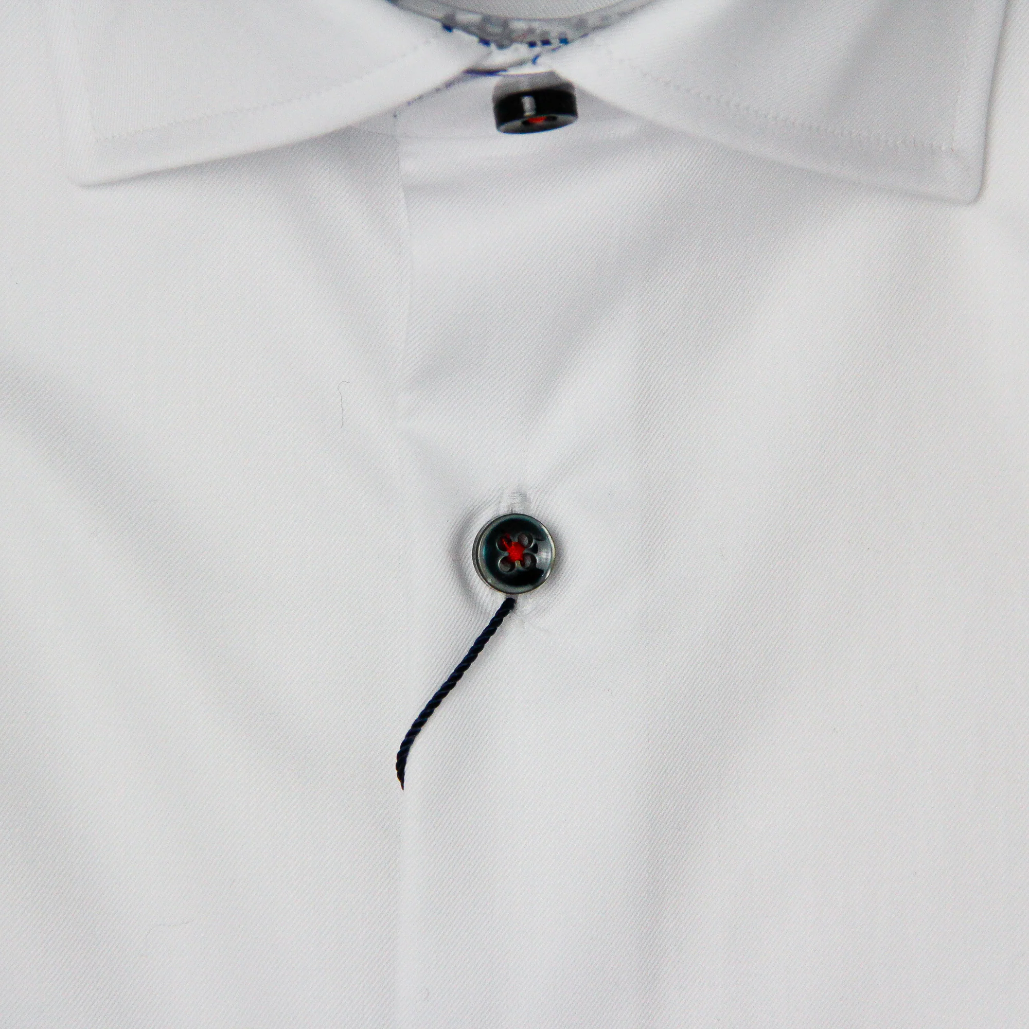 White w/ Contrast Details & Heart Motif Trim Fitted Body Shirt - Stenströms - Image 4